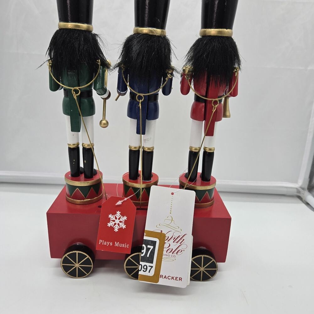 Christmas Trio Nutcrackers ANIMATED Music Box NEW North Pole Holiday MSRP $70 - Picture 7 of 8